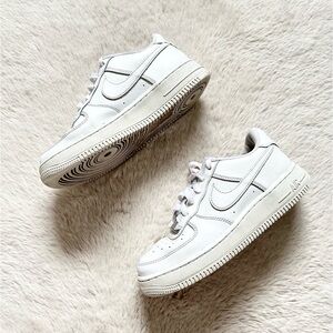 Nike Air Force Sneakers